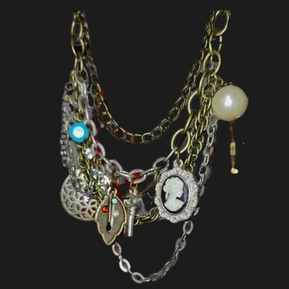 4 Tier Vintage-Style Necklace